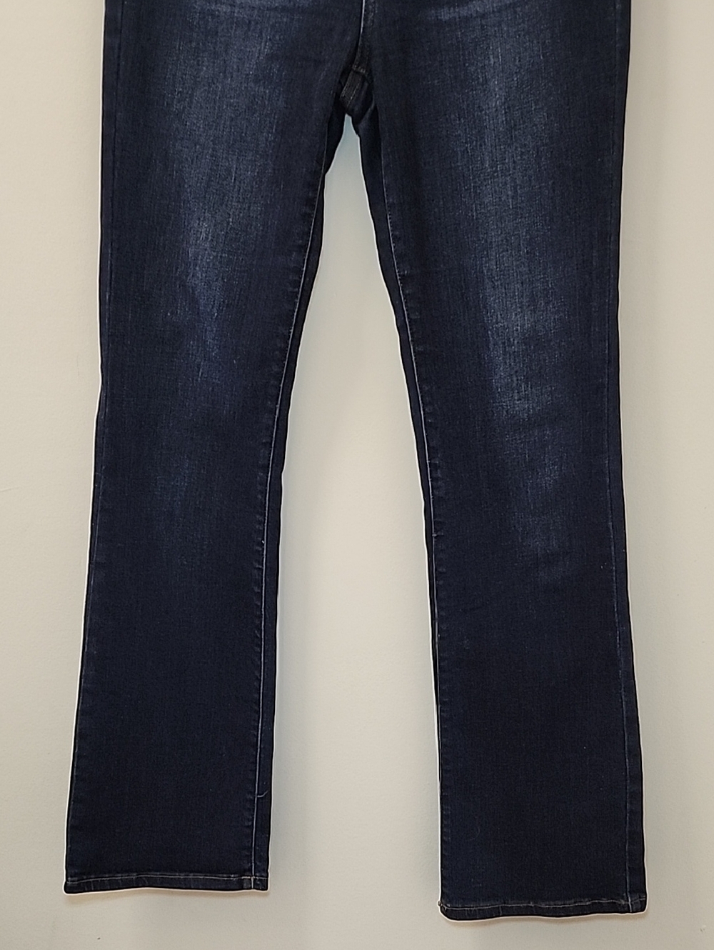 Judy Blue dark wash bootcut jeans subtle whiskering zip fly closure Size 7/28 - Picture 5 of 14